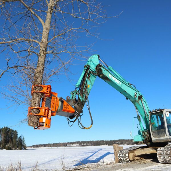 Biojack USA Saw felling grapple 650s for excavators 10